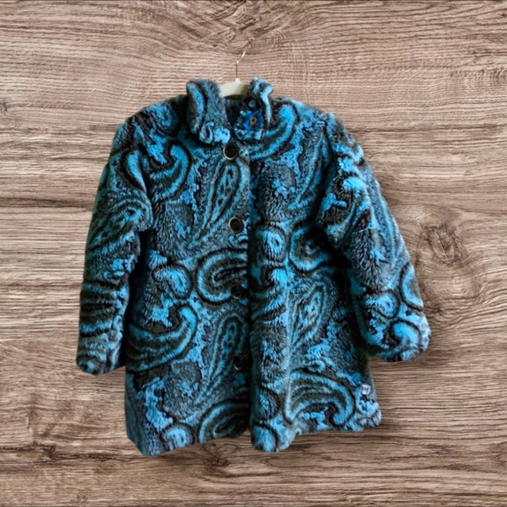 Corky and Company blue faux fur coat. Large 10–12.